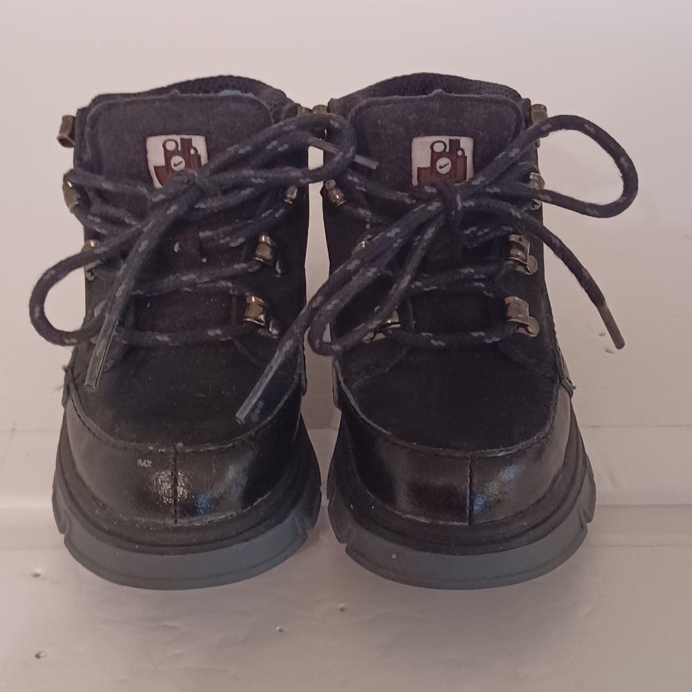 NWOT Boys ACG Black Kids Shoes Patent Leather Trim Rugged Soles Size 8C Lace Up